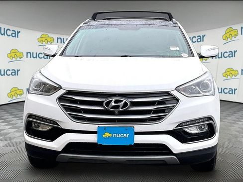 Used 2018 Hyundai Santa Fe Sport FWD image 2
