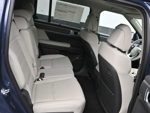 New 2026 Hyundai Santa Fe Limited FWD image 12