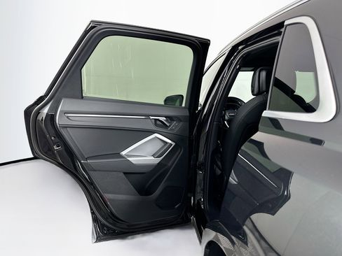 Used 2023 Audi Q3 2.0T Premium image 26