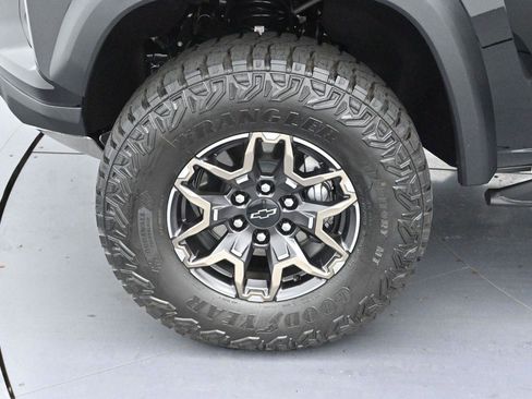 Used 2026 Chevrolet Colorado ZR2 AWD/4WD image 32