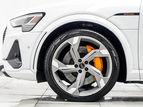 Used 2023 Audi e-tron S Prestige AWD/4WD image 14