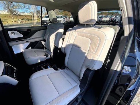 Used 2025 Lincoln Aviator Reserve w/ Equipment Group 201A image 26