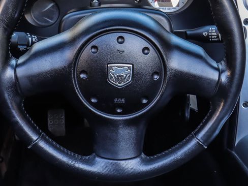 Used 2004 Dodge Viper SRT-10 image 10