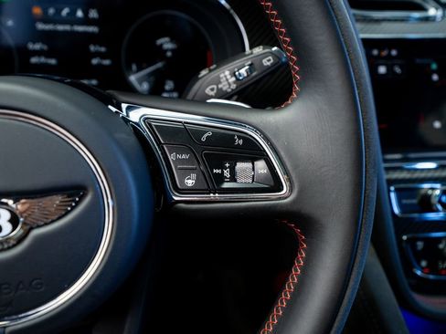 Used 2021 Bentley Bentayga Speed AWD/4WD image 41