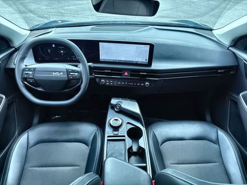 Certified 2025 Kia EV6 Light RWD image 23