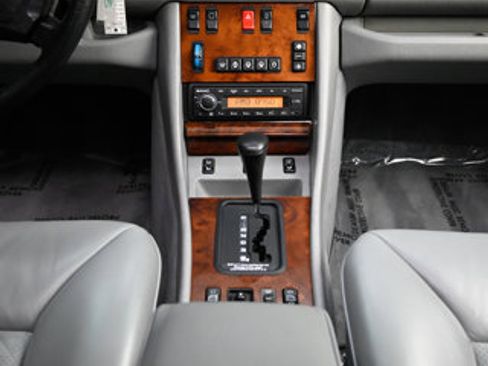 Used 1991 Mercedes-Benz 560 SEL image 71