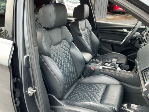 Used 2022 Audi SQ5 Premium Plus w/ Premium Plus Package image 21