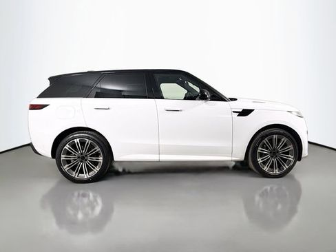 New 2026 Land Rover Range Rover Sport Dynamic SE AWD/4WD image 4