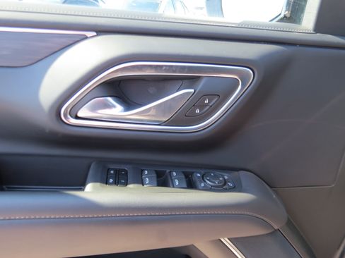 Used 2024 Chevrolet Tahoe LT w/ Luxury Package image 19