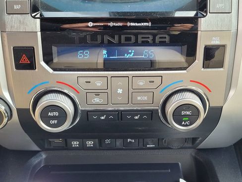 Used 2021 Toyota Tundra Limited w/ Limited Premium Package AWD/4WD image 19