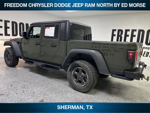 Used 2022 Jeep Gladiator Rubicon w/ Cold Weather Group image 7