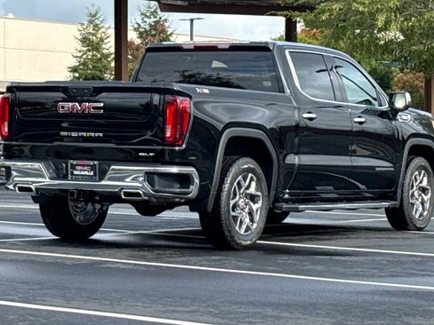 New 2026 GMC Sierra 1500 SLT image 5
