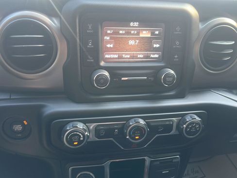 Used 2020 Jeep Wrangler Unlimited Sport AWD/4WD image 24
