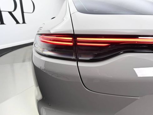 Used 2023 Porsche Panamera Turbo S Executive AWD/4WD image 16