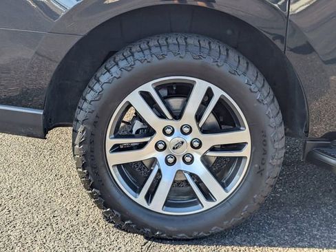 Used 2024 Ford Expedition Max Limited image 9