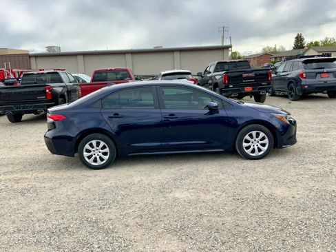 Used 2024 Toyota Corolla LE FWD image 6