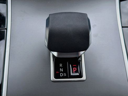 New 2026 Land Rover Range Rover Velar S AWD/4WD image 28