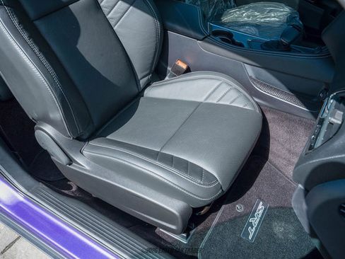 Used 2016 Dodge Challenger SRT Hellcat image 38