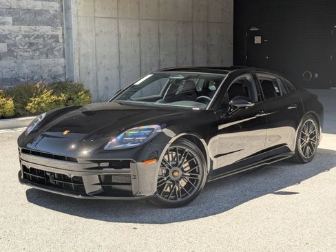 New 2026 Porsche Panamera GTS AWD/4WD image 1