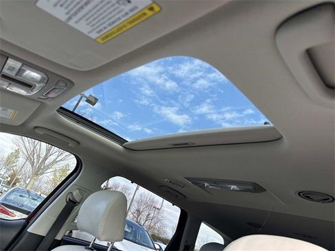 Used 2023 Kia Telluride EX w/ EX Captain's Chair Package image 16