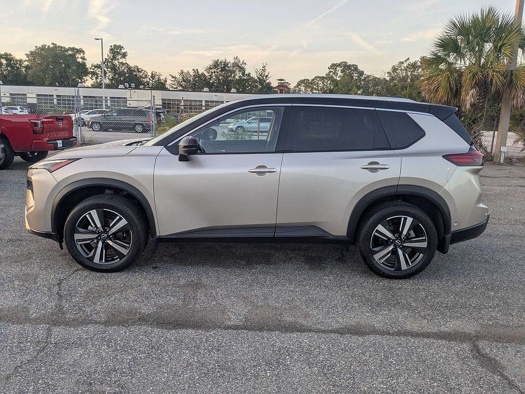 Used 2025 Nissan Rogue SL w/ SL Premium Package AWD/4WD image 8