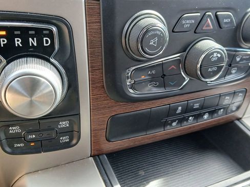 Used 2014 RAM 1500 Laramie w/ Convenience Group image 29