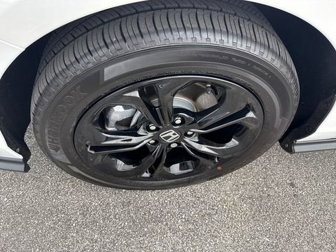 Used 2025 Honda Accord SE image 39