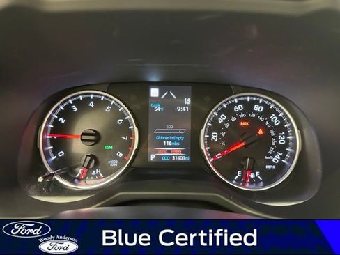 Used 2022 Toyota RAV4 XLE w/ Convenience Package image 13