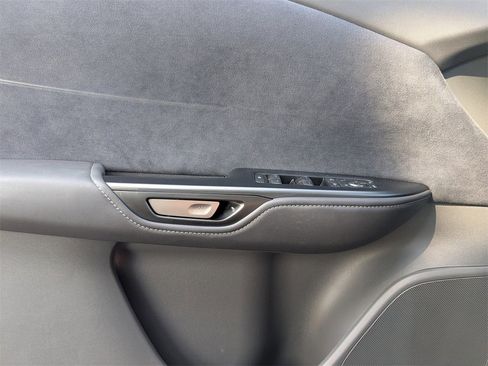 Used 2023 Lexus RZ 450e Premium image 30