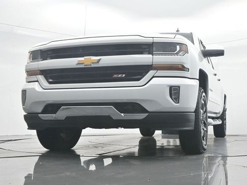 Used 2017 Chevrolet Silverado 1500 LT w/ All Star Edition AWD/4WD image 34