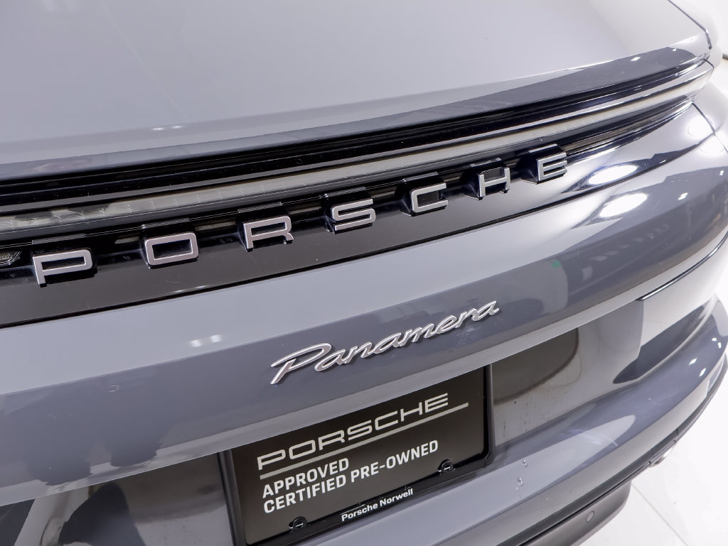 Certified 2025 Porsche Panamera w/ Premium Package RWD image 28