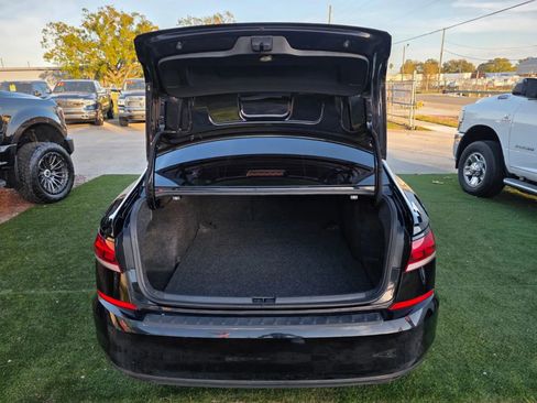 Used 2021 Volkswagen Passat 2.0T SE image 7