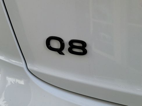 Used 2026 Audi Q8 Premium Plus AWD/4WD image 5
