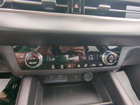 Used 2024 Mitsubishi Outlander Ralliart AWD/4WD image 20