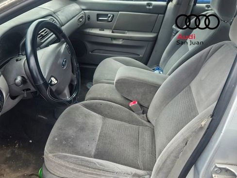 Used 2003 Ford Taurus SES FWD image 9