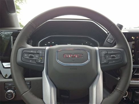 New 2026 GMC Sierra 1500 SLE w/ Preferred Package image 13