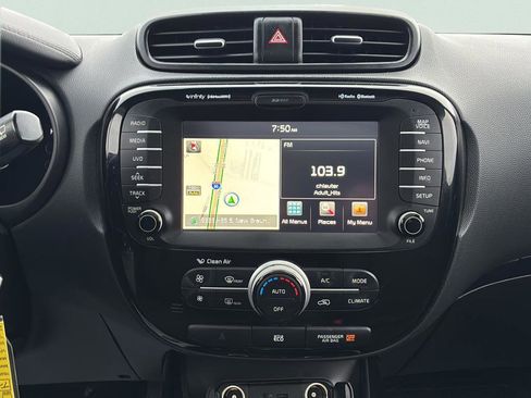 Used 2015 Kia Soul ! w/ Sun & Sound Package image 18