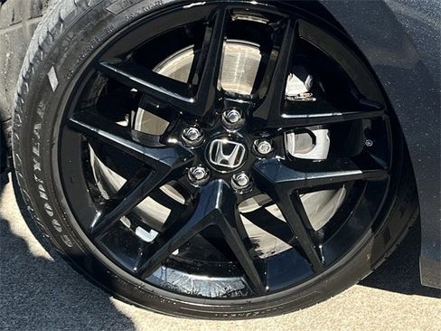 Used 2025 Honda Civic Sport image 10
