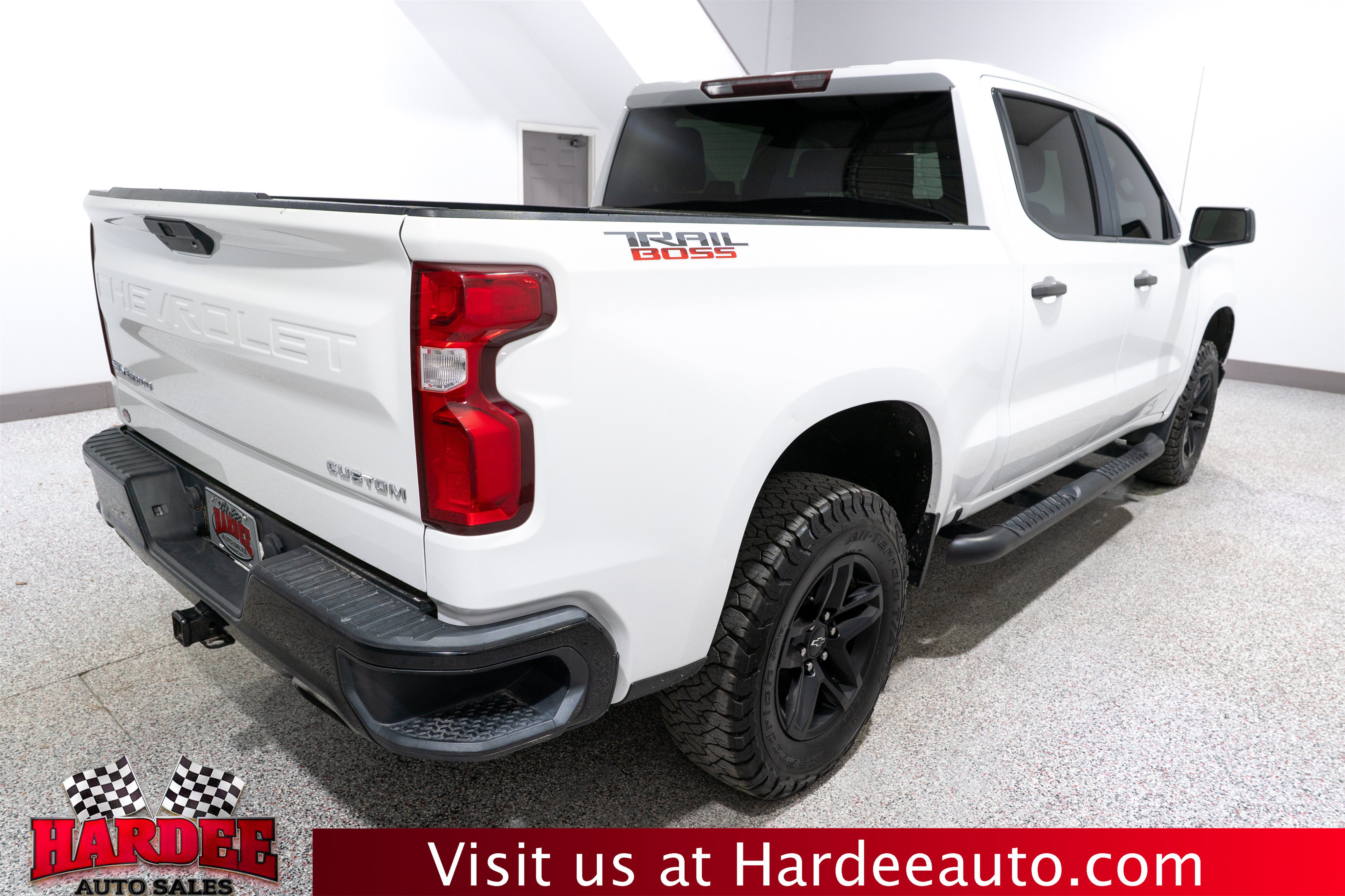 Used 2019 Chevrolet Silverado 1500 Custom Trail Boss w/ Custom Convenience Package AWD/4WD image 5
