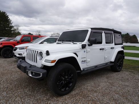 Used 2021 Jeep Wrangler Unlimited Sahara w/ Cold Weather Group image 1
