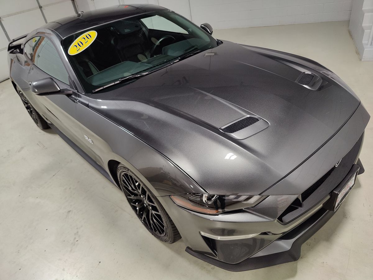Used 2020 Ford Mustang GT Premium w/ GT Performance Package RWD image 2