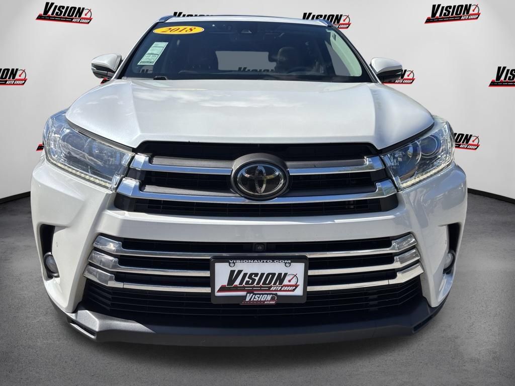 Used 2018 Toyota Highlander Limited Platinum AWD/4WD image 2