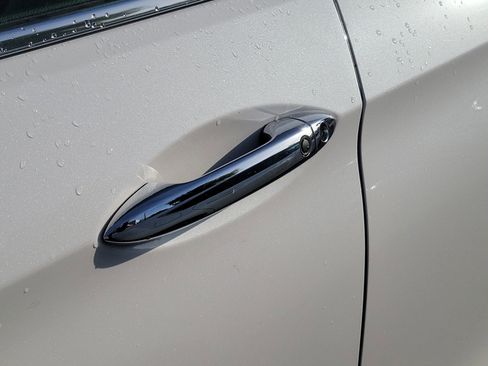 Used 2023 Honda Ridgeline RTL-E image 4