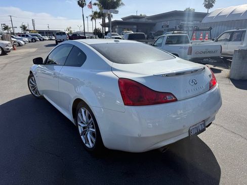 Used 2015 INFINITI Q60 Journey w/ Premium Package RWD image 4