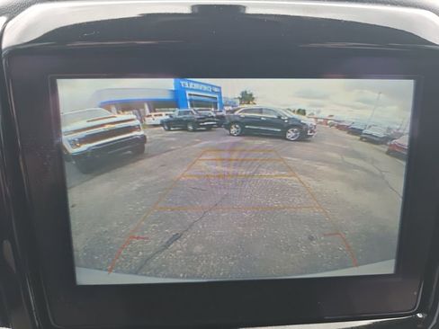 Used 2018 Chevrolet Traverse LT FWD image 34
