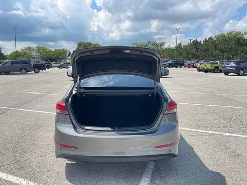 Used 2018 Hyundai Elantra Value Edition FWD image 21