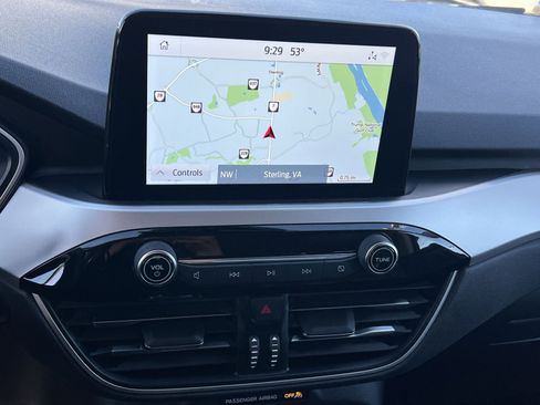 Used 2020 Ford Escape SE Sport image 20