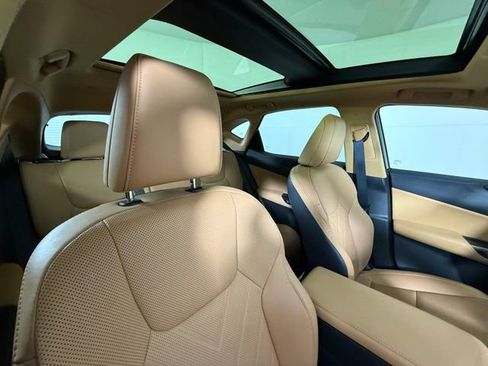 Used 2025 Lexus NX 350 AWD w/ Luxury Package image 36