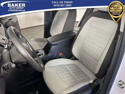 Used 2024 Chevrolet Equinox LS w/ LS Convenience Package image 19