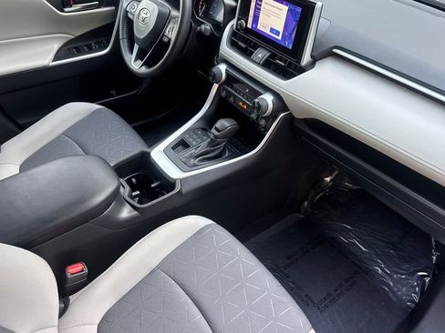 Certified 2023 Toyota RAV4 XLE w/ Convenience Package image 15